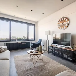 Svm With A Sea View In Nisantasi , اسطنبول تركيا